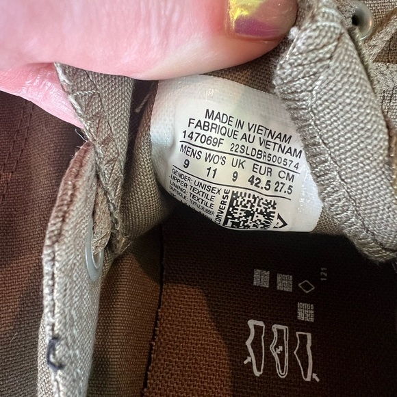 Converse Chuck Taylor Casual olive green Canvas Sneakers, men’s 9, women’s 11 - Picture 4 of 8